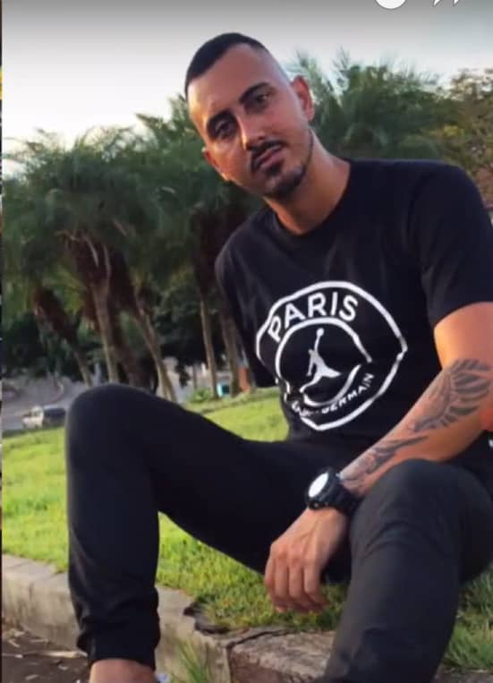 Evolução com Minoxidil: A Inspiradora Jornada de Rodolpho Lopes 2 Evolução com minoxidil inicio